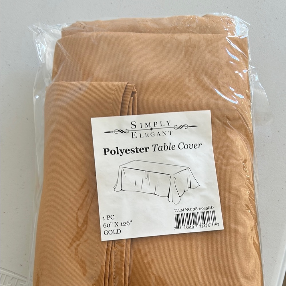 Simply Elegant Gold Polyester Table Cover